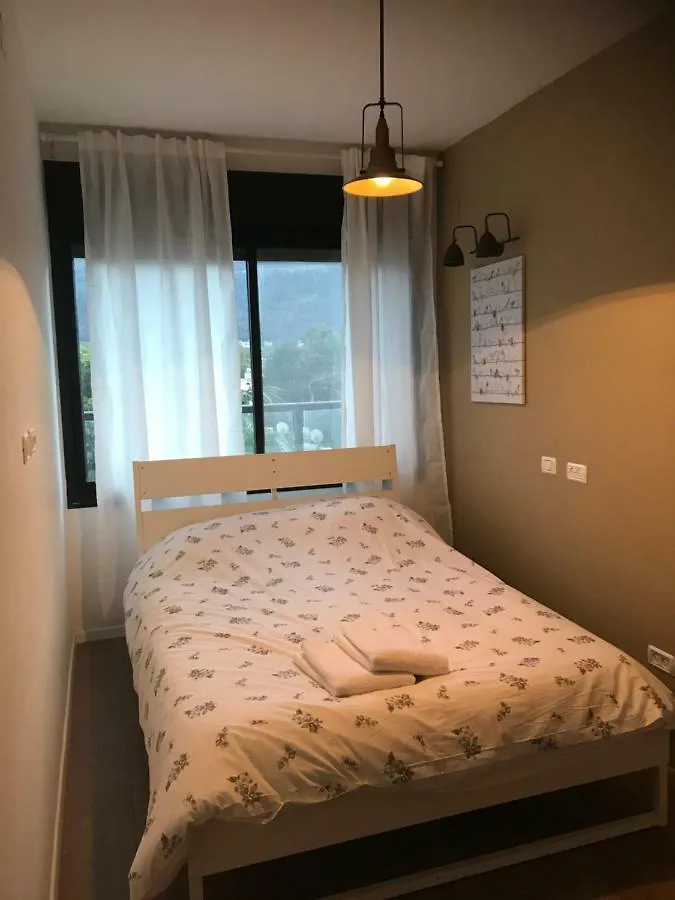 Stylish Apartment Near The Beach Haifa